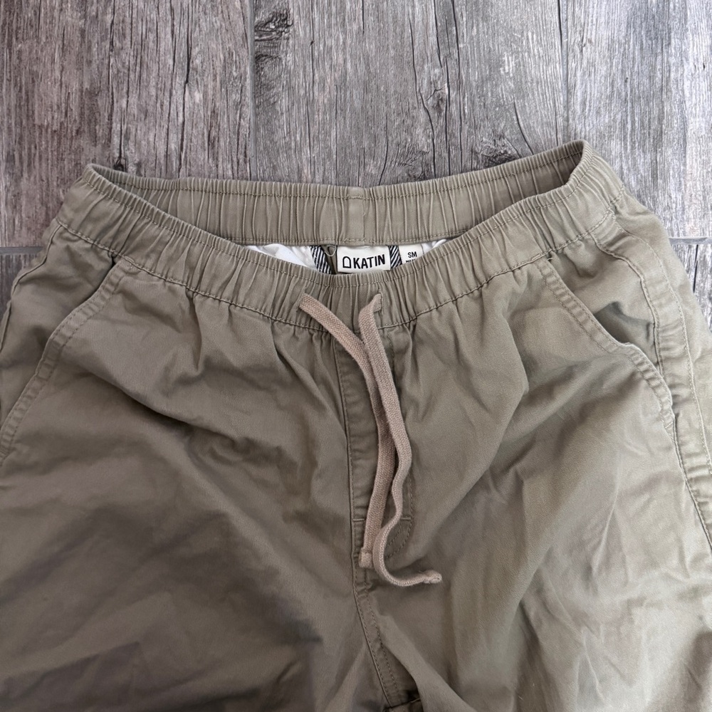 Katin Men’s Khaki Brown Patio Shorts Small